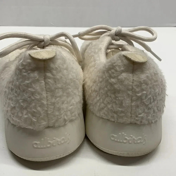 Allbirds Fluffs Wool Runner Sneakers Shoes Sherpa Wool White Womens Size 11 - Picture 2 of 9